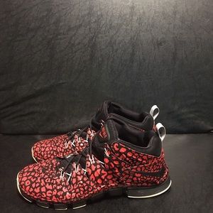 Men Nike NRG 7.0 size US 10 Chile Red/Black